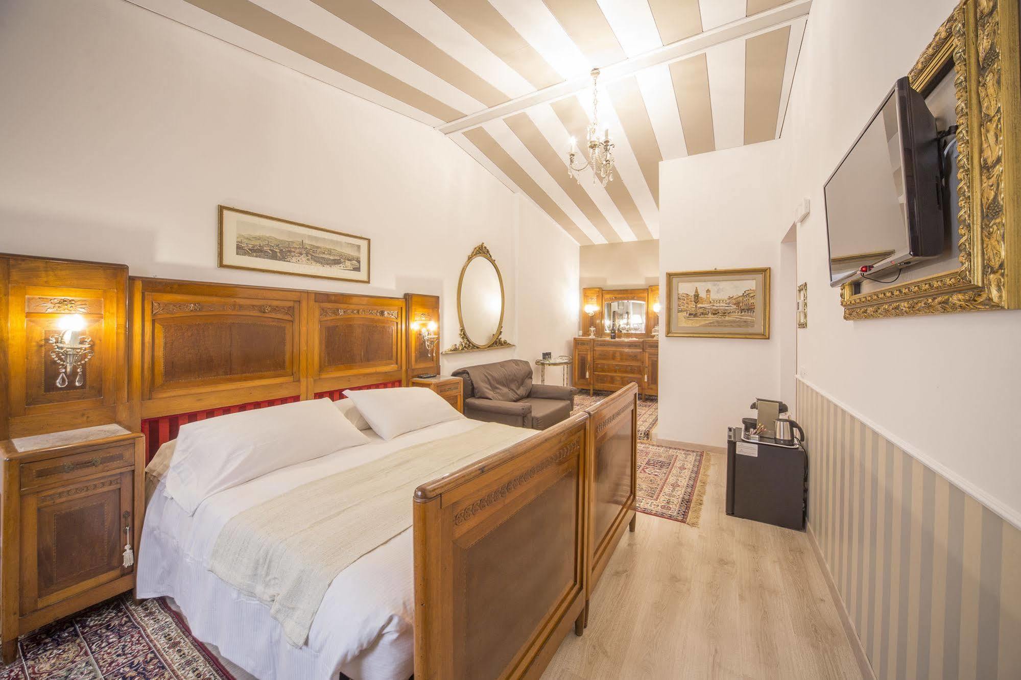 Corte Realdi Boutique Rooms Werona Zewnętrze zdjęcie